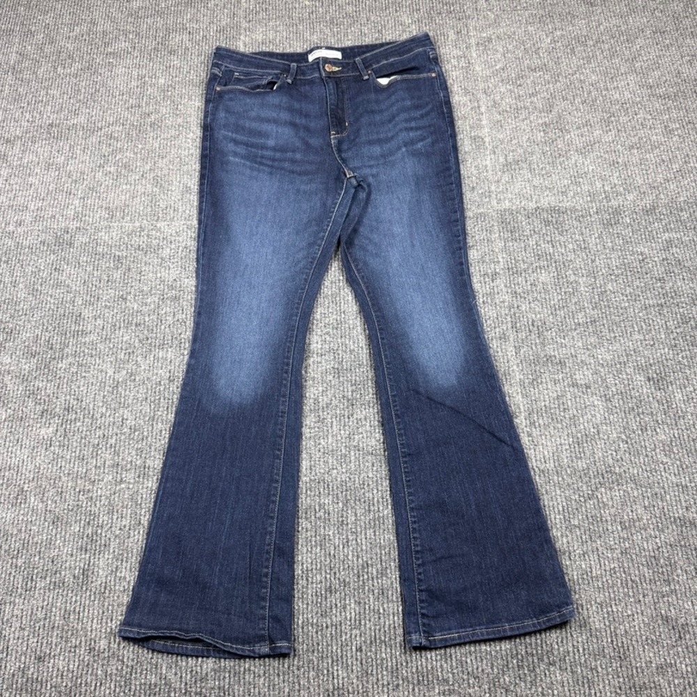 Signature by Levi Strauss Gold Label Mid-Rise Bootcut Jeans Dark Wash 10M W30L32